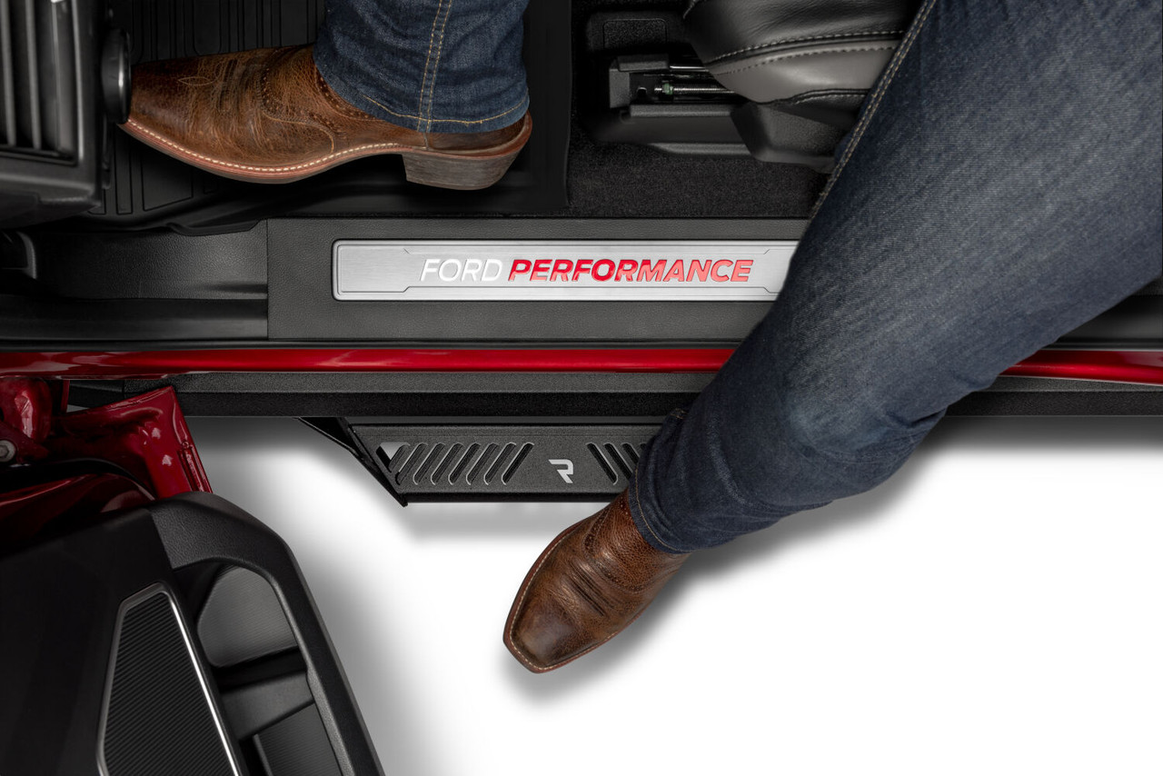 N-FAB PRN1677CC-TX PREDATOR PRO CAB LENGTH (2 STEPS PER SIDE) 2017-2024 NISSAN TITAN/2016-2024 TITAN XD CREW CAB TEXTURED BLACK