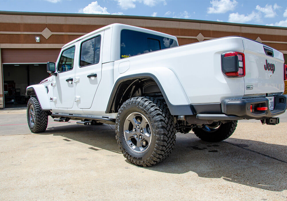 N-FAB J194TRKRS4 RKR STEP SYSTEM FULL LENGTH (1 STEP MOUNT/1 STEP PER SIDE) 1.75 INCH RAILS 2020-2025 JEEP GLADIATOR JT 4-DOOR TEXTURED BLACK