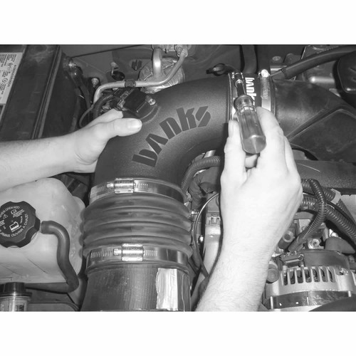 BANKS POWER 42142-D RAM-AIR COLD AIR INTAKE SYSTEM WITH DRY FILTER FOR 06-07 DURAMAX 6.6L LLY/LBZ