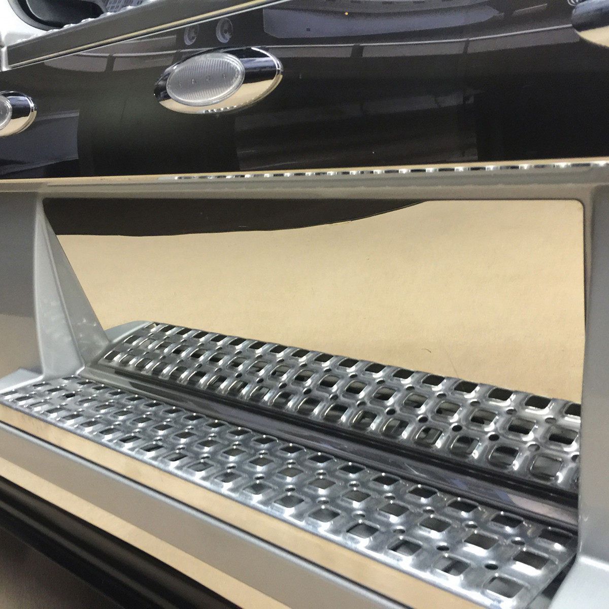 Volvo VN Models Front Step Insert (2006+)-Trux-TV-1408