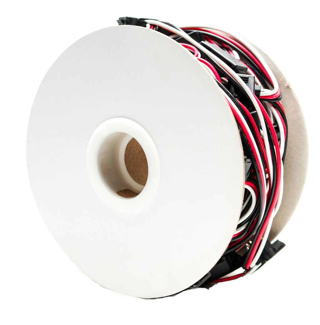 50 COUNT 3-PRONG MALE BULLET PLUGS WIRE HARNESS ROLL – 50′ W/ 12″ LEAD BETWEEN PLUGS