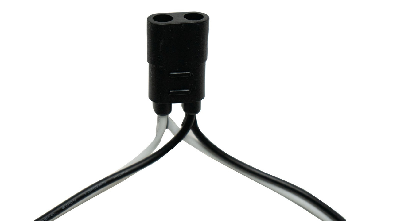 100 COUNT 2-PRONG FEMALE BULLET PLUGS WIRE HARNESS ROLL – 50′ W/ 6″ LEAD BETWEEN PLUGS