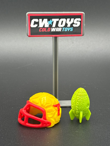 1991 Teenage Mutant Ninja Turtles TD Tossin Leo Helmet and Football Accessory Lot 63105