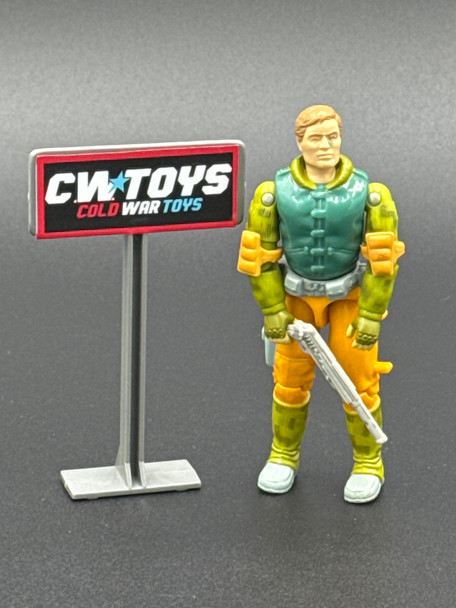 1990 GI Joe Captain Grid Iron With Elbow Pads Pistol 600015