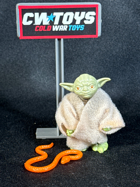 1980 Star Wars Yoda With Robe and Snake 155