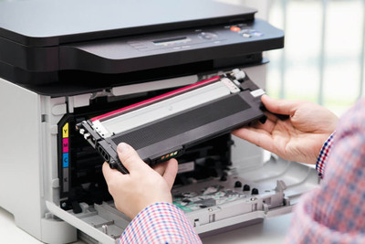 Printing Yourself vs. Printing at a Store Printing Yourself vs. Printing at a Store
