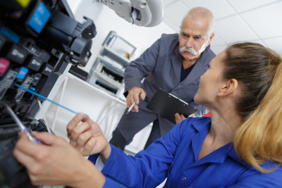 Comparing Original Vs Compatible ink & Toner Cartridges Comparing Original Vs Compatible ink & Toner Cartridges
