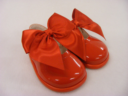 H045R  HARD SOLE LARGE BOW SHOE -- RED