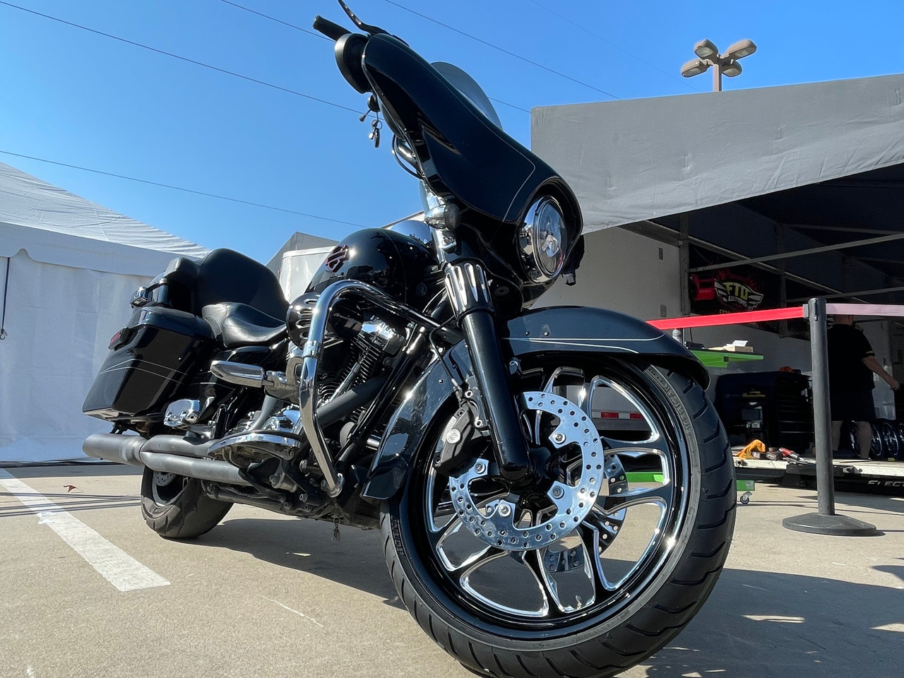 Harley Davidson Road Glide Wheels Black Contrast - Thrasher