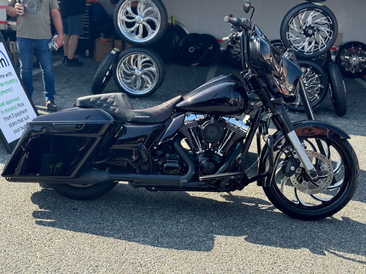 Harley Davidson 18 x 5 Fat Front Wheels Black Contrast - Venom Harley Davidson 18 x 5 Fat Front Wheels Black Contrast - Venom