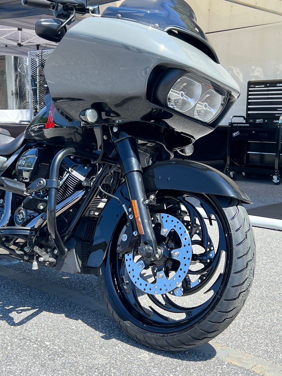 Harley Davidson 21 x 5 Fat Front Wheel All Black - Predator
