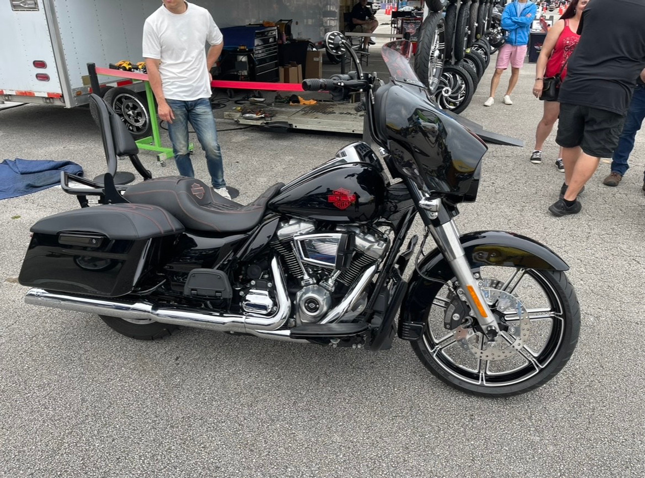 Harley Davidson Black Contrast Softail Wheels - Valor