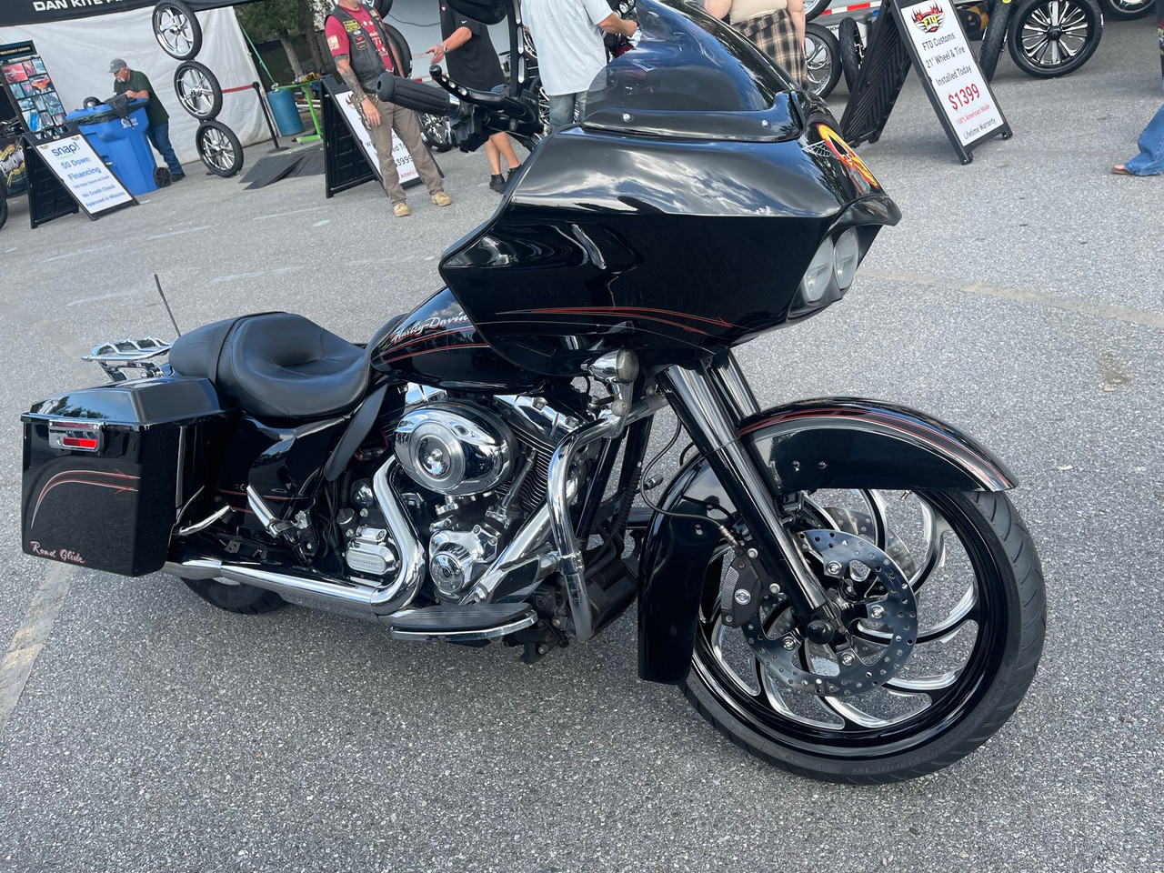 Harley Davidson Black Contrast Dyna Wheels - Venom
