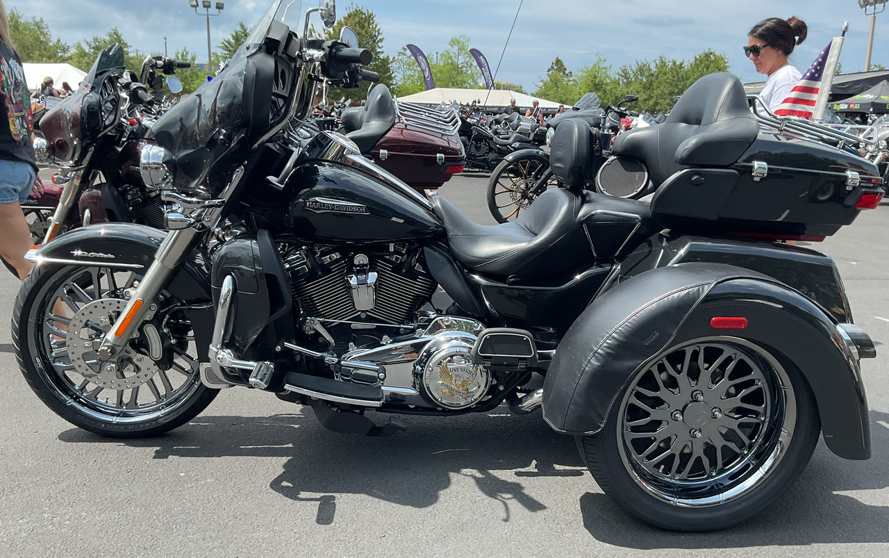 Black chrome street glide 3 Wheel