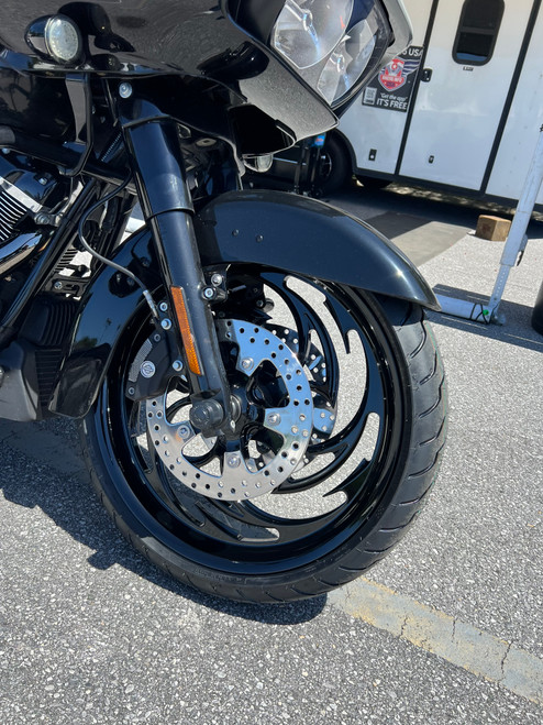 21 inch Black Street Glide Wheels Predator