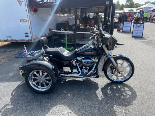 Harley Davidson Chrome Tri Glide and Freewheeler Wheels - Glide