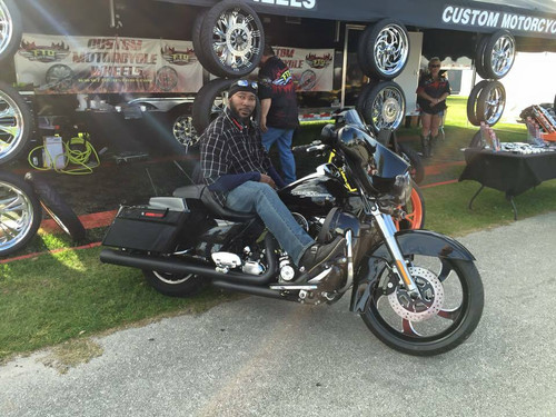 Black Contrast Trike, Tri Glide, Freewheeler Wheels