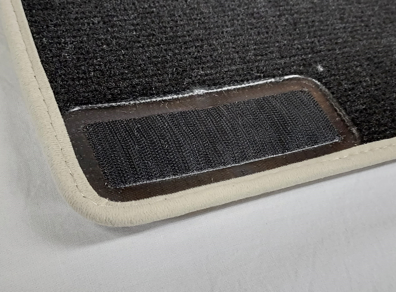 ムッファニー Genuine BMW Z4 Floor Mats from BimmerBum Co