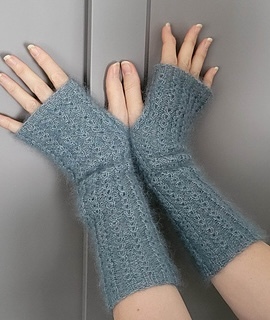 barnacle-fingerless-gloves.jpg