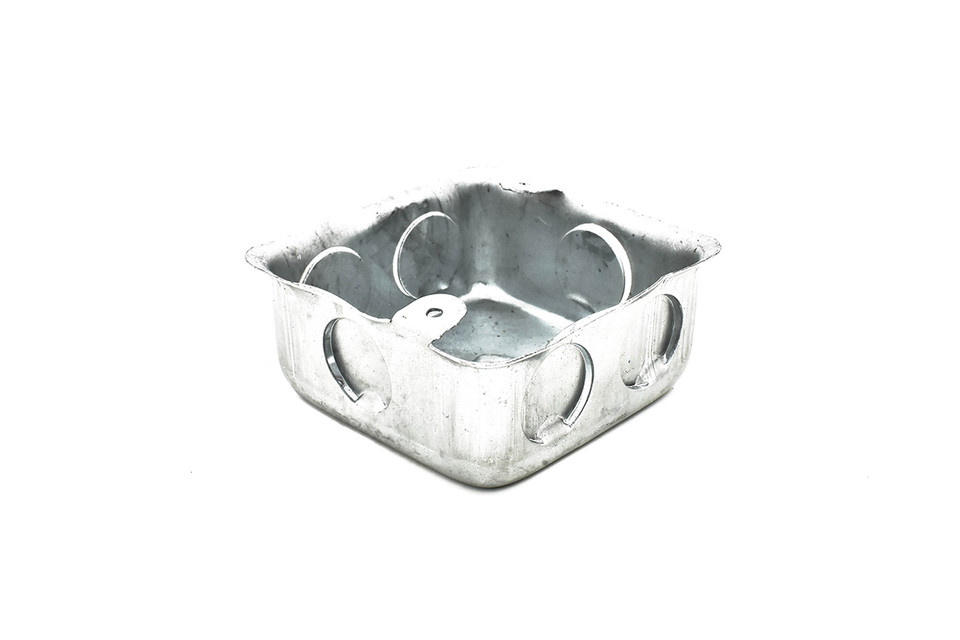 Caja Cuadrada Galvanizada C.22 3x3" ½" con Orejas Dobladas
