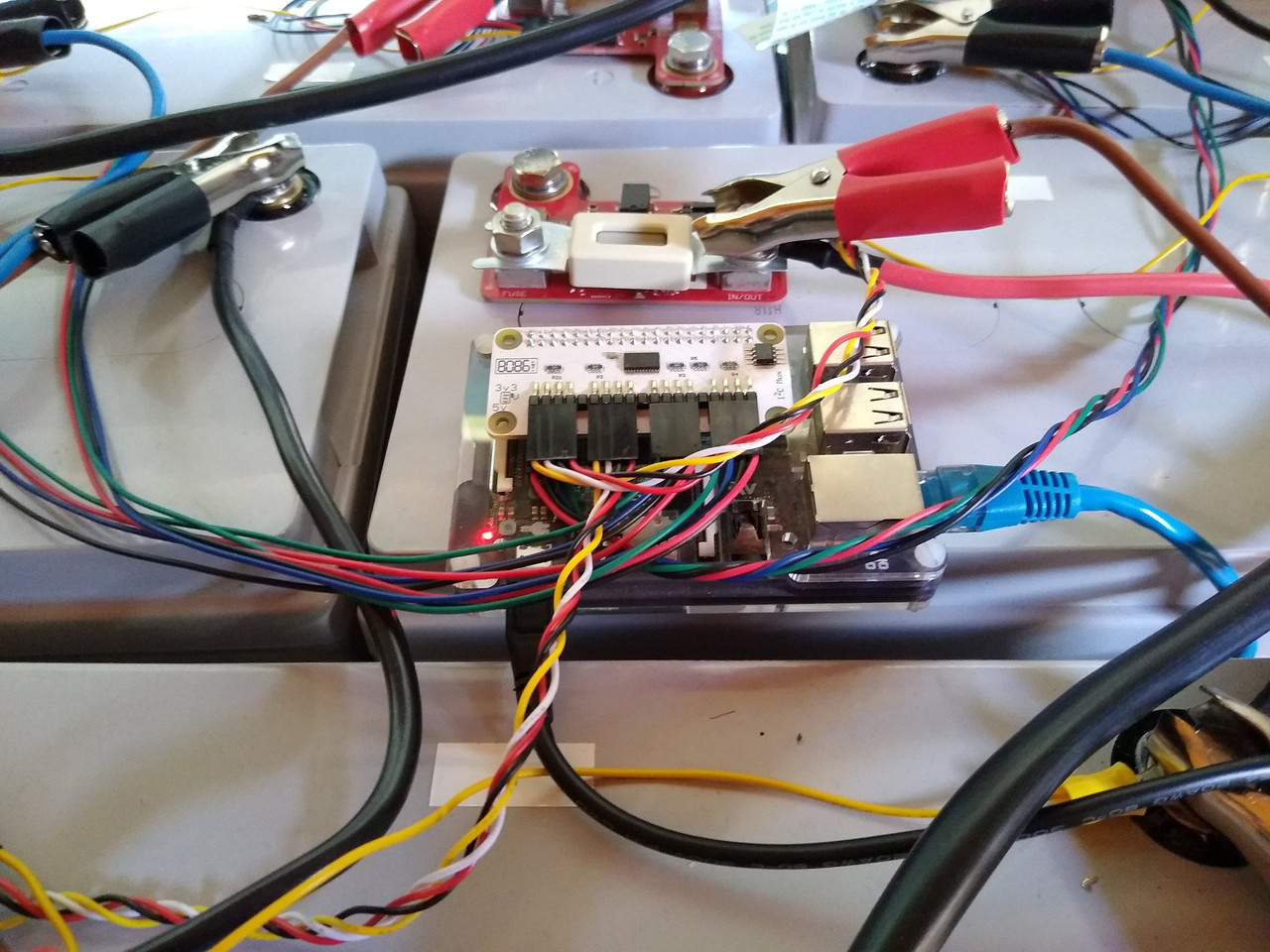 Ic Mux Raspberry Pi I2C Multiplexer (8 way) pHAT for Raspberry Pi - PiShop.ca