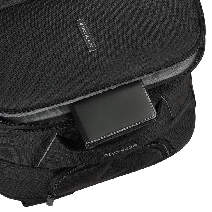 Roncato IRONIK 2.0 Wheeled Medium Cabin Backpack Trolley (42L) - Inside 3