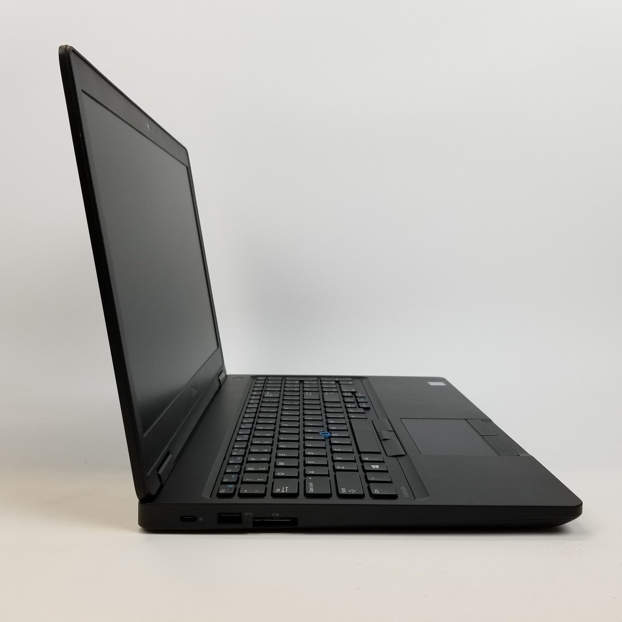 Dell Latitude 5580 Win 10 Home i7-7820HQ 16GB RAM 256GB M.2 | Grade B