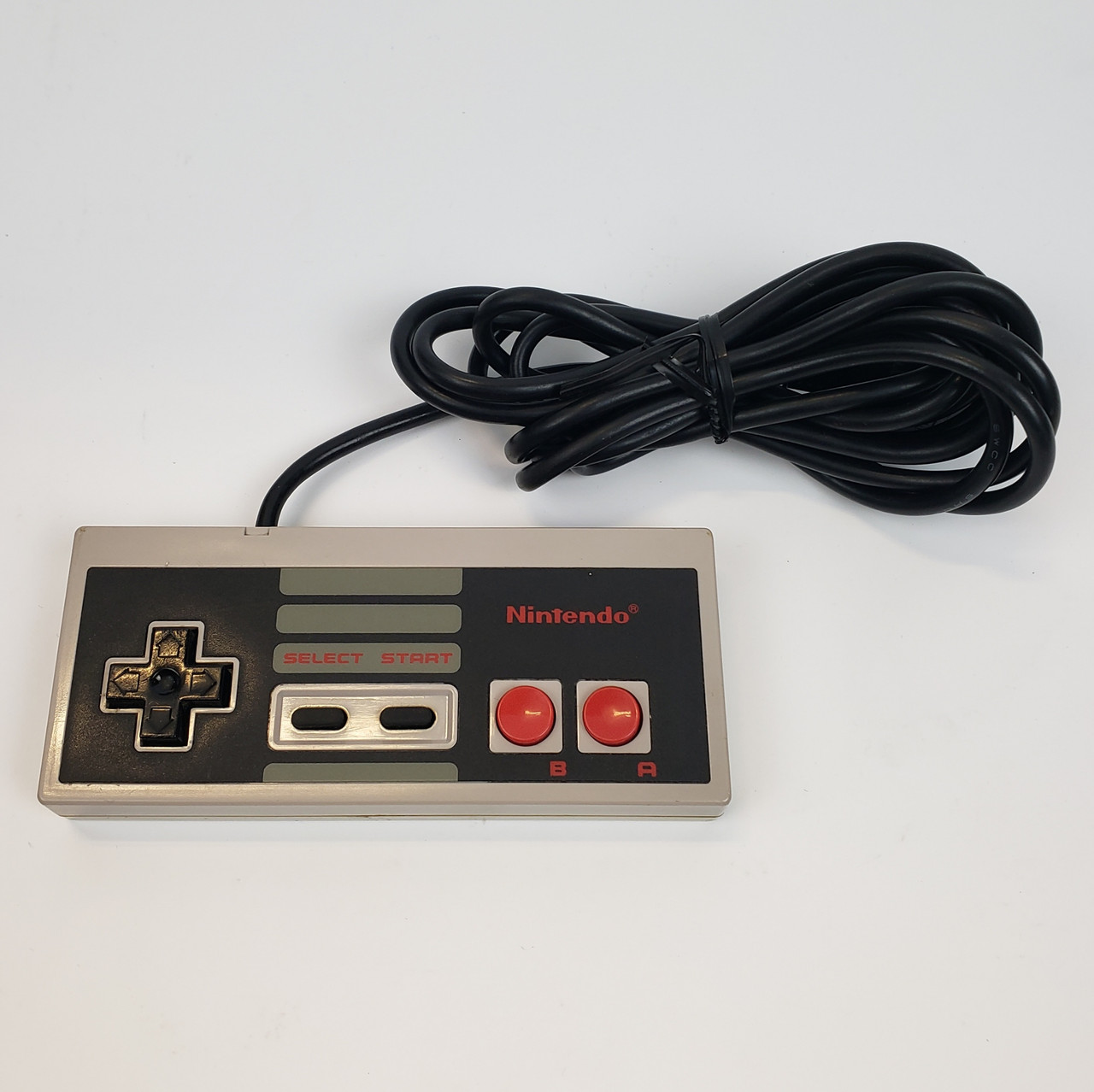 Nintendo NES NES-004 Console Controller | Grade B