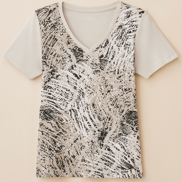 Petite - Everyday Fit Leaf V-Neck Tee