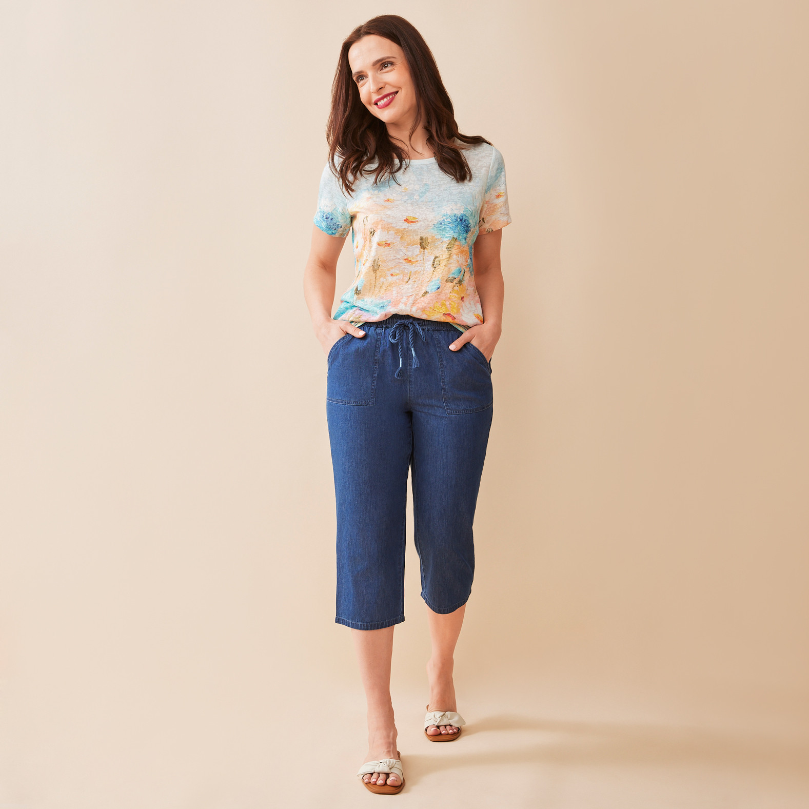 Chambray Drawstring Capri Pant