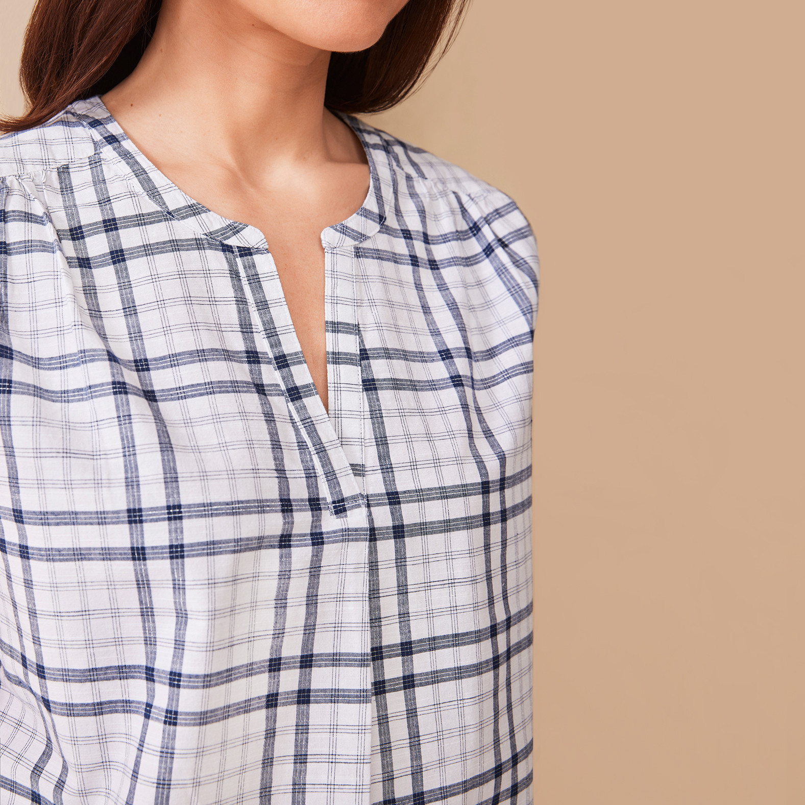 Cuffed Sleeve Plaid Top Close Up