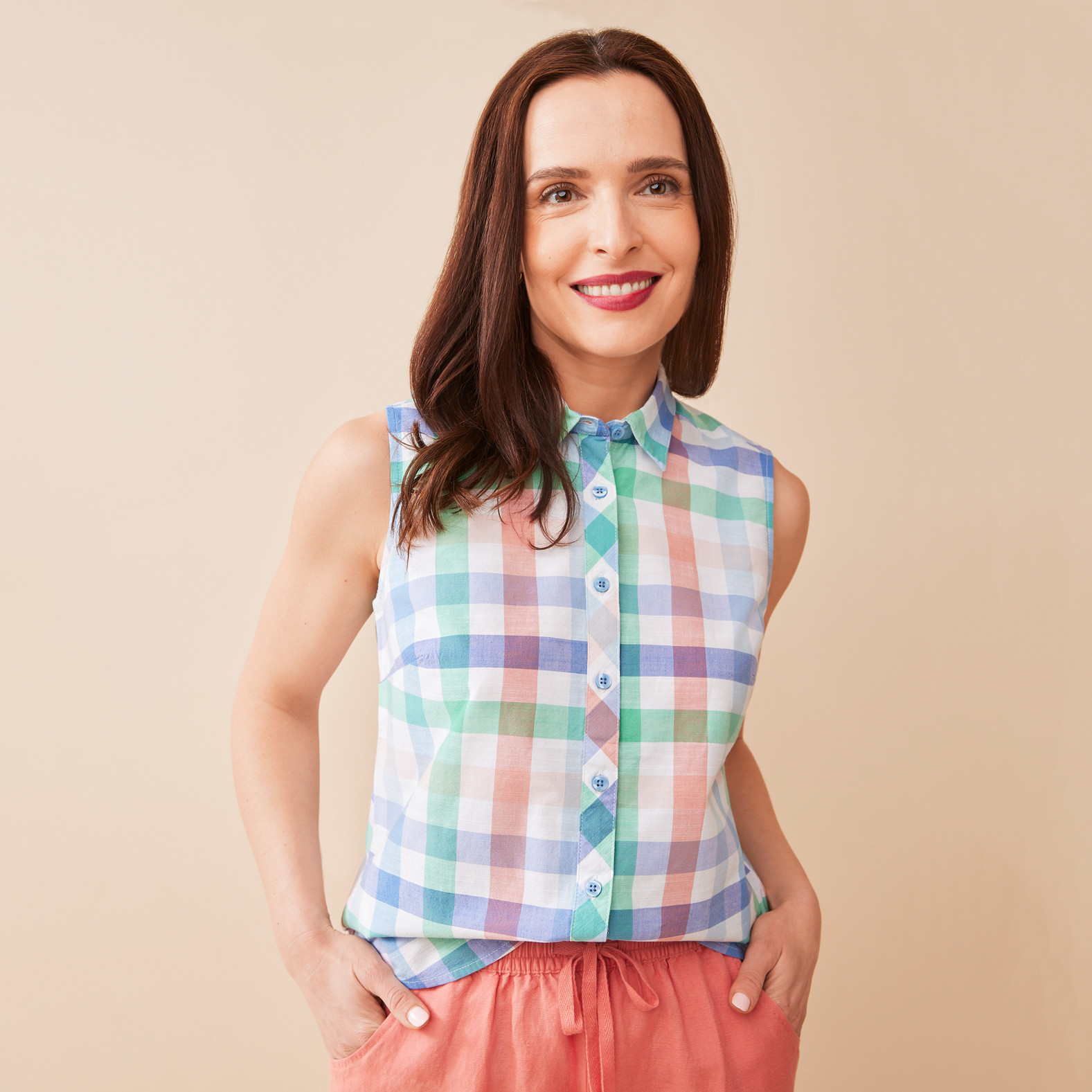 Plaid Sleeveless Shirt
