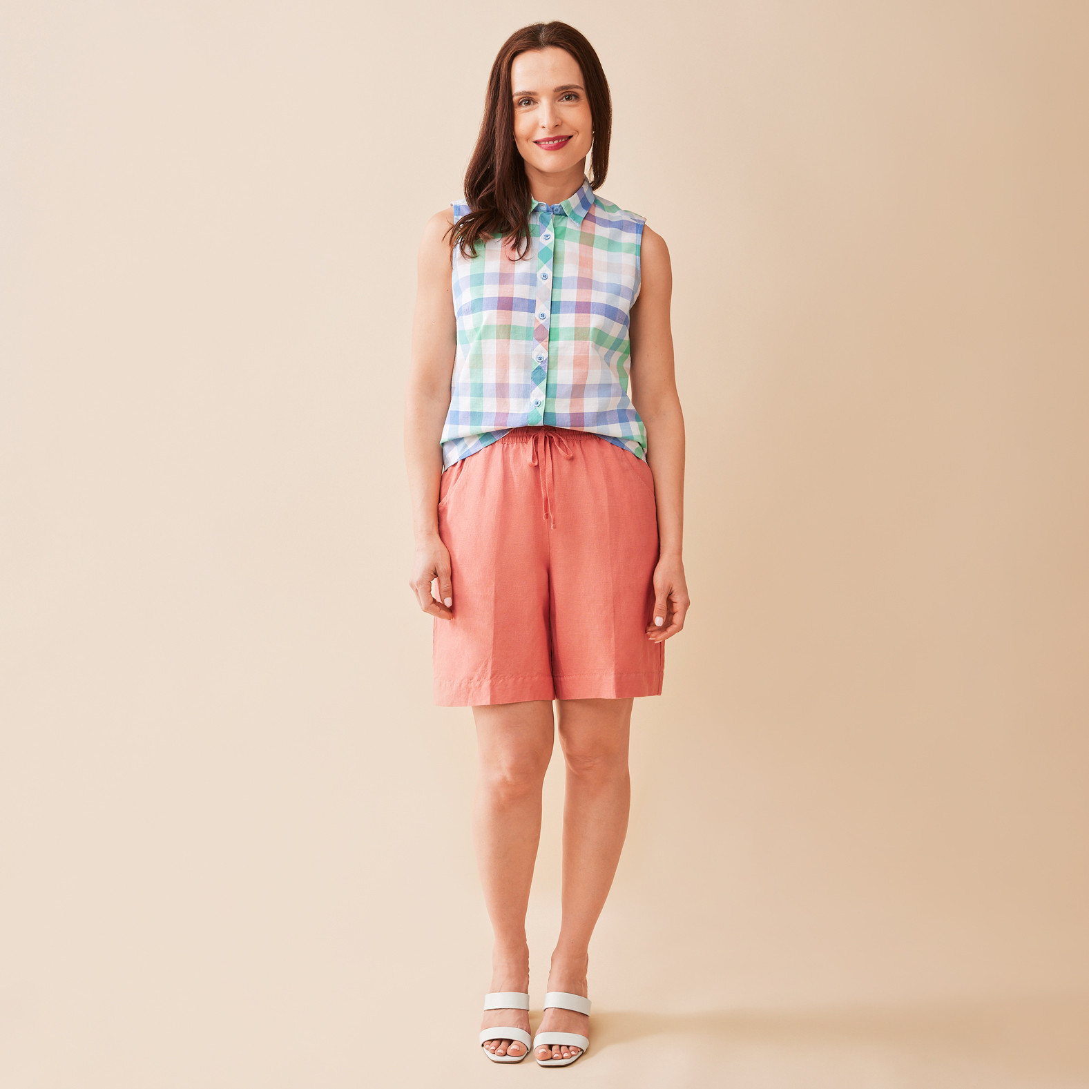 Plaid Sleeveless Shirt Full Body