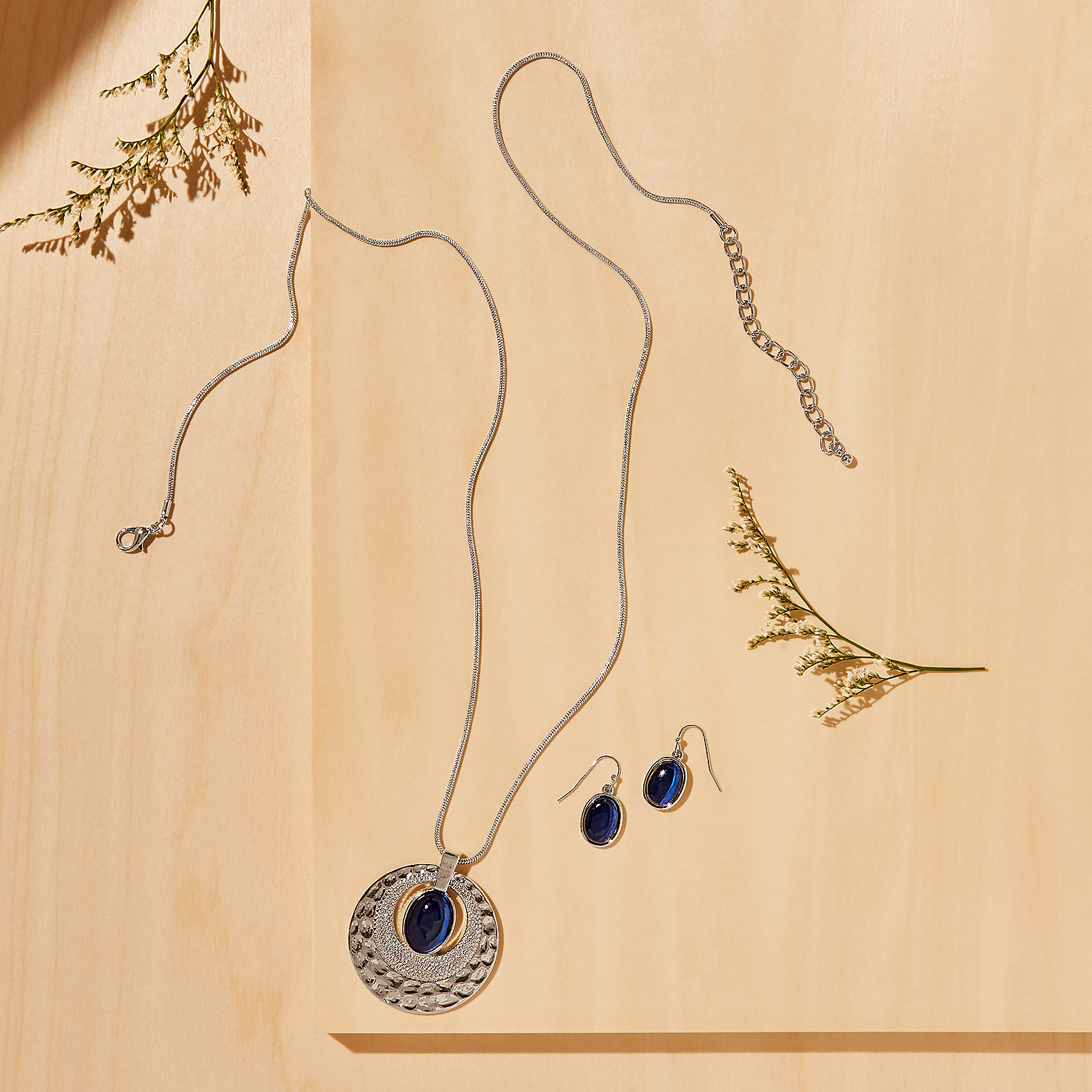 Cat's Eye Pendant Set