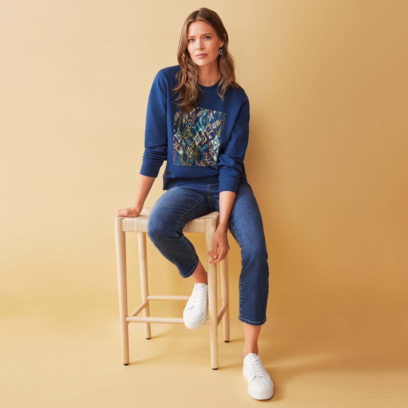 Petite - Screen Print Crewneck Full Body