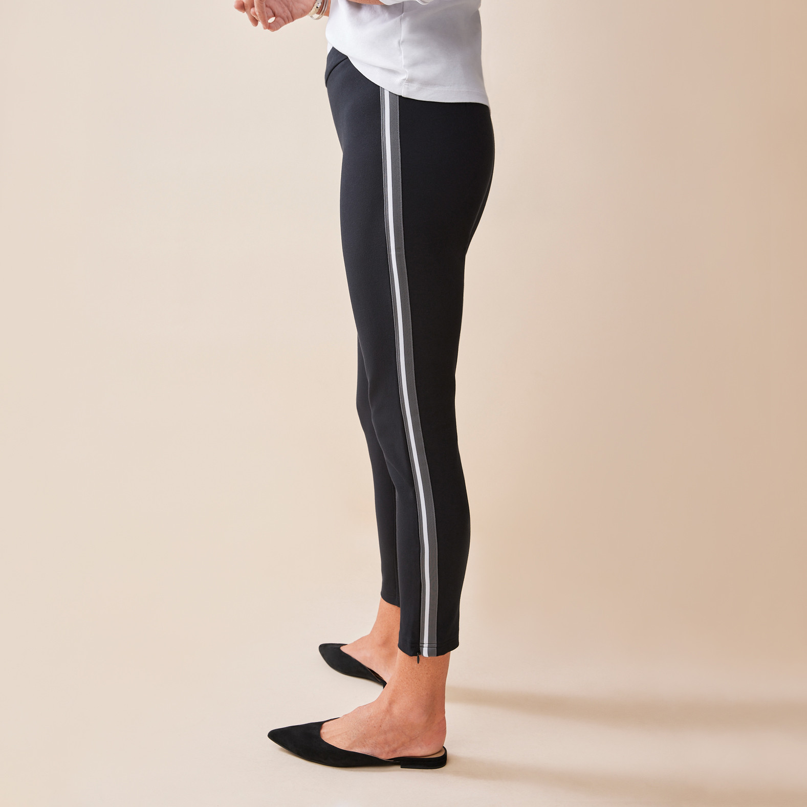 Tuxedo Ponte Jegging Side View