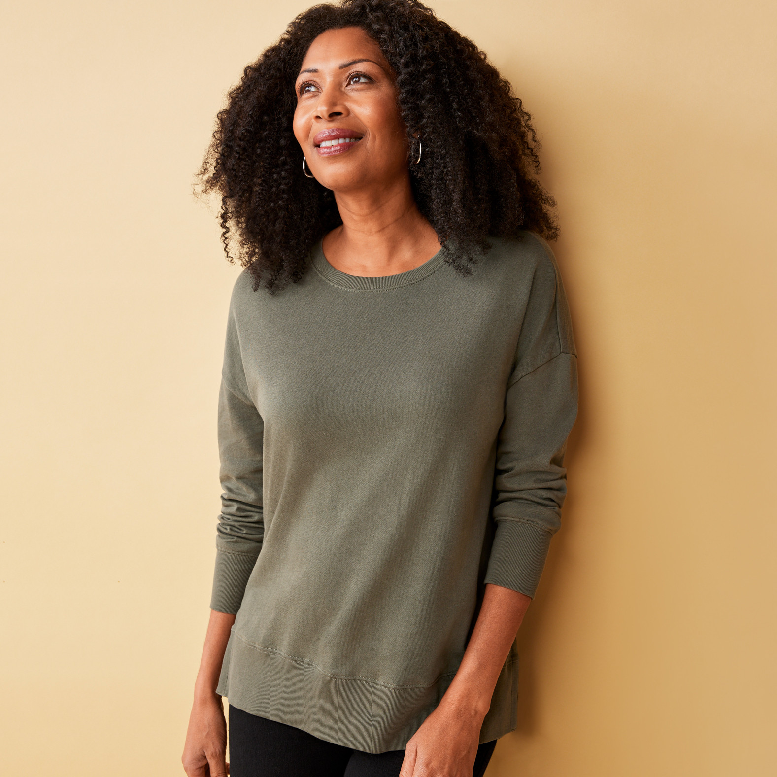 Women`s Crew Neck Drop Shoulder Hi-Low Sweater