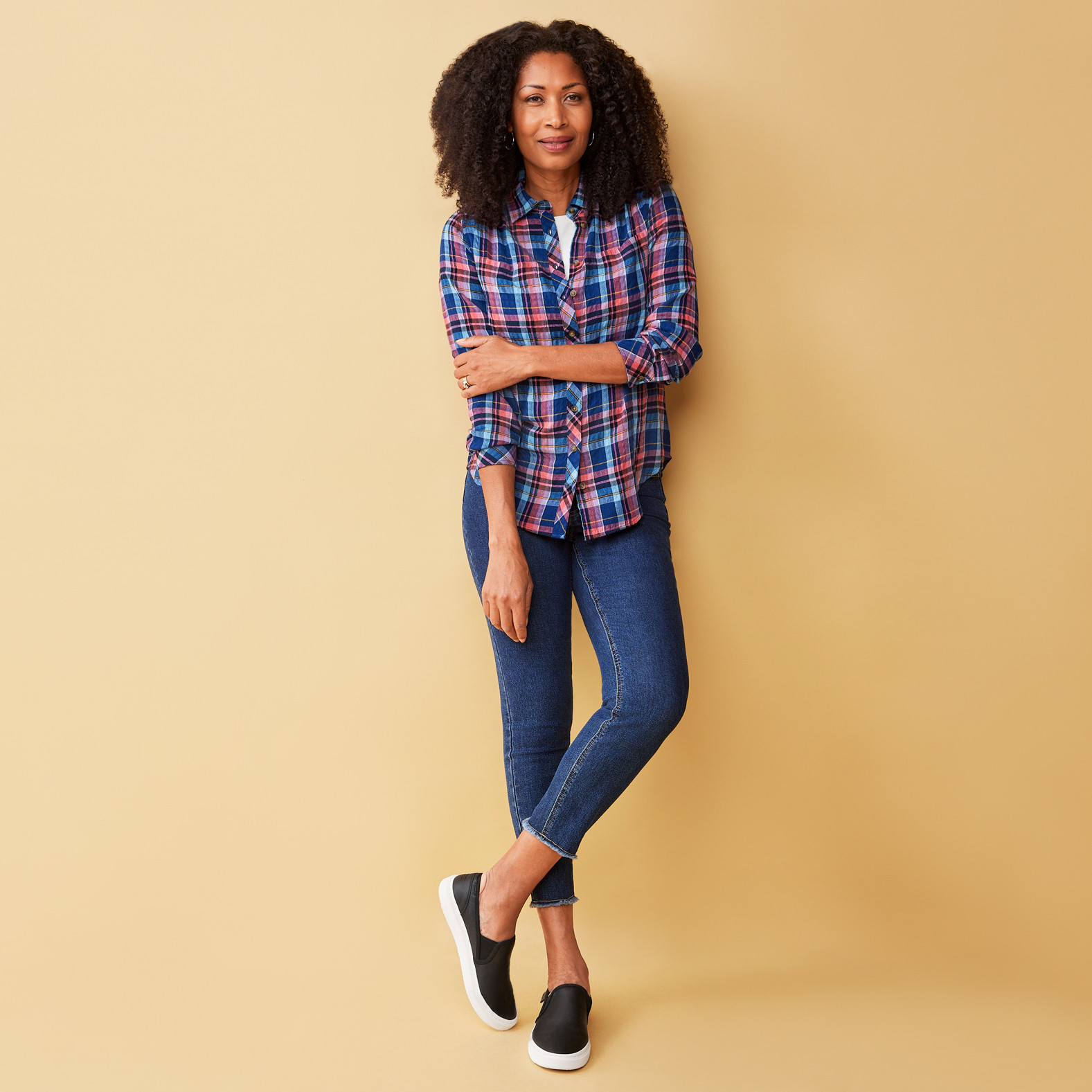 Women's Long Sleeve Relaxed Plaid Shirt-Full Body