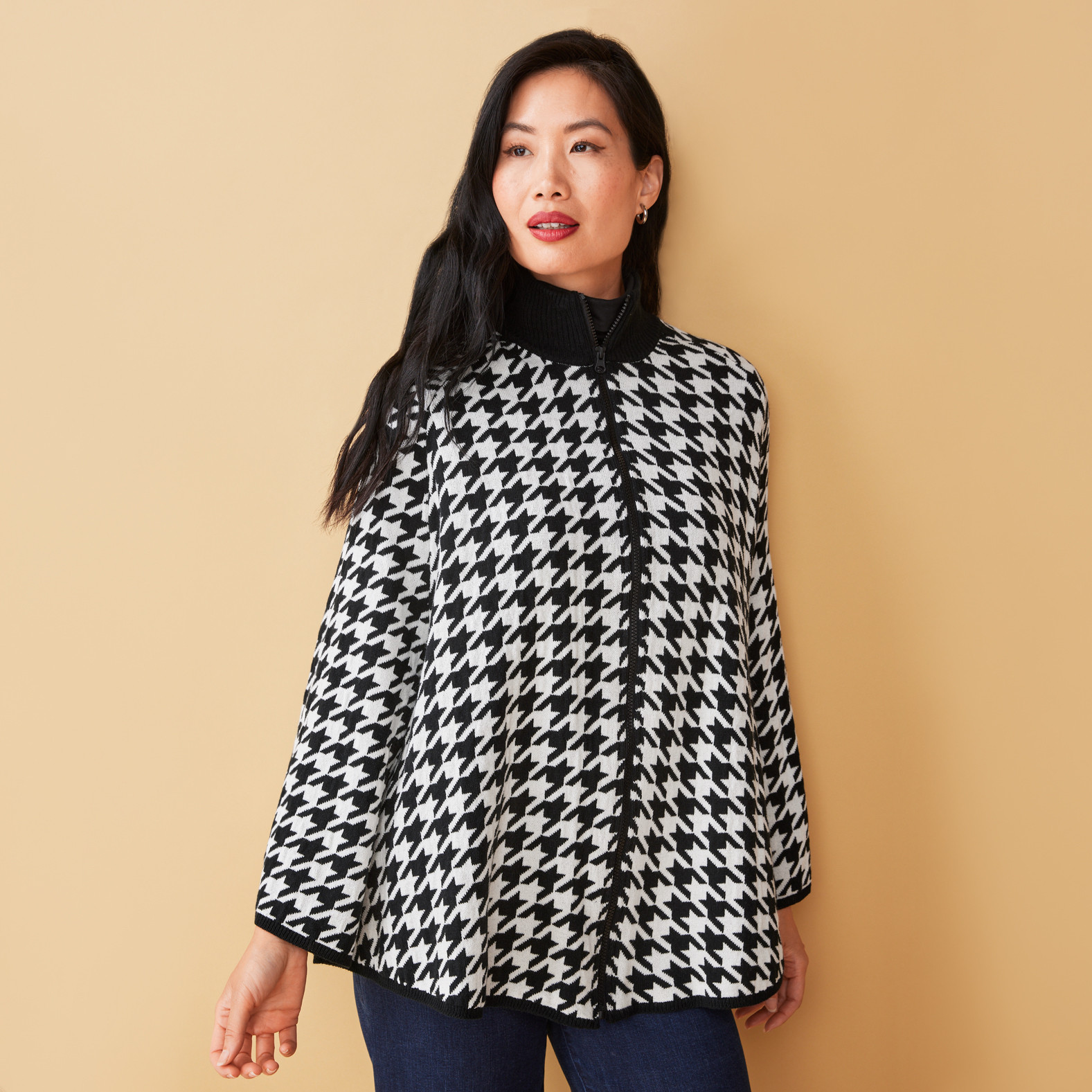 Black Houndstooth Cape Half Body
