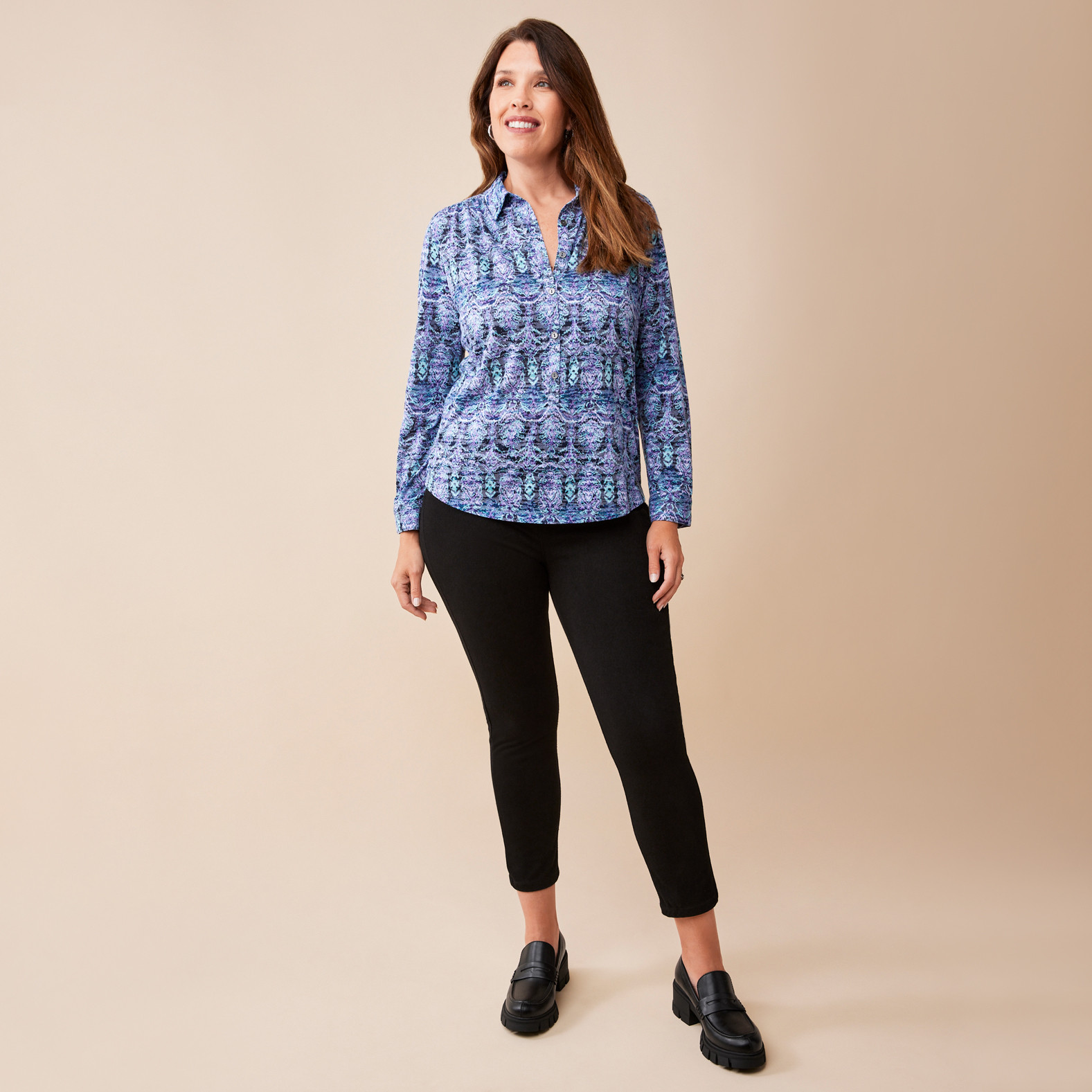 Long Sleeve Patterned Top Full Body Untucked