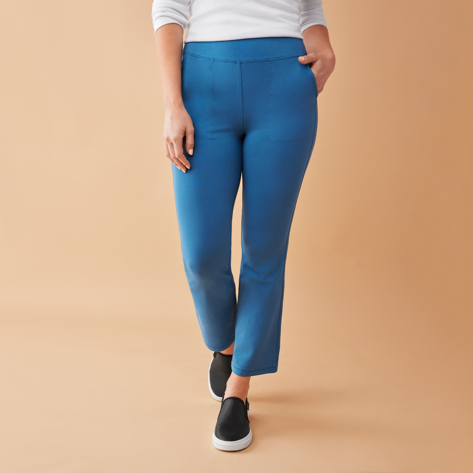 Soft Flare Active Pant Half Body