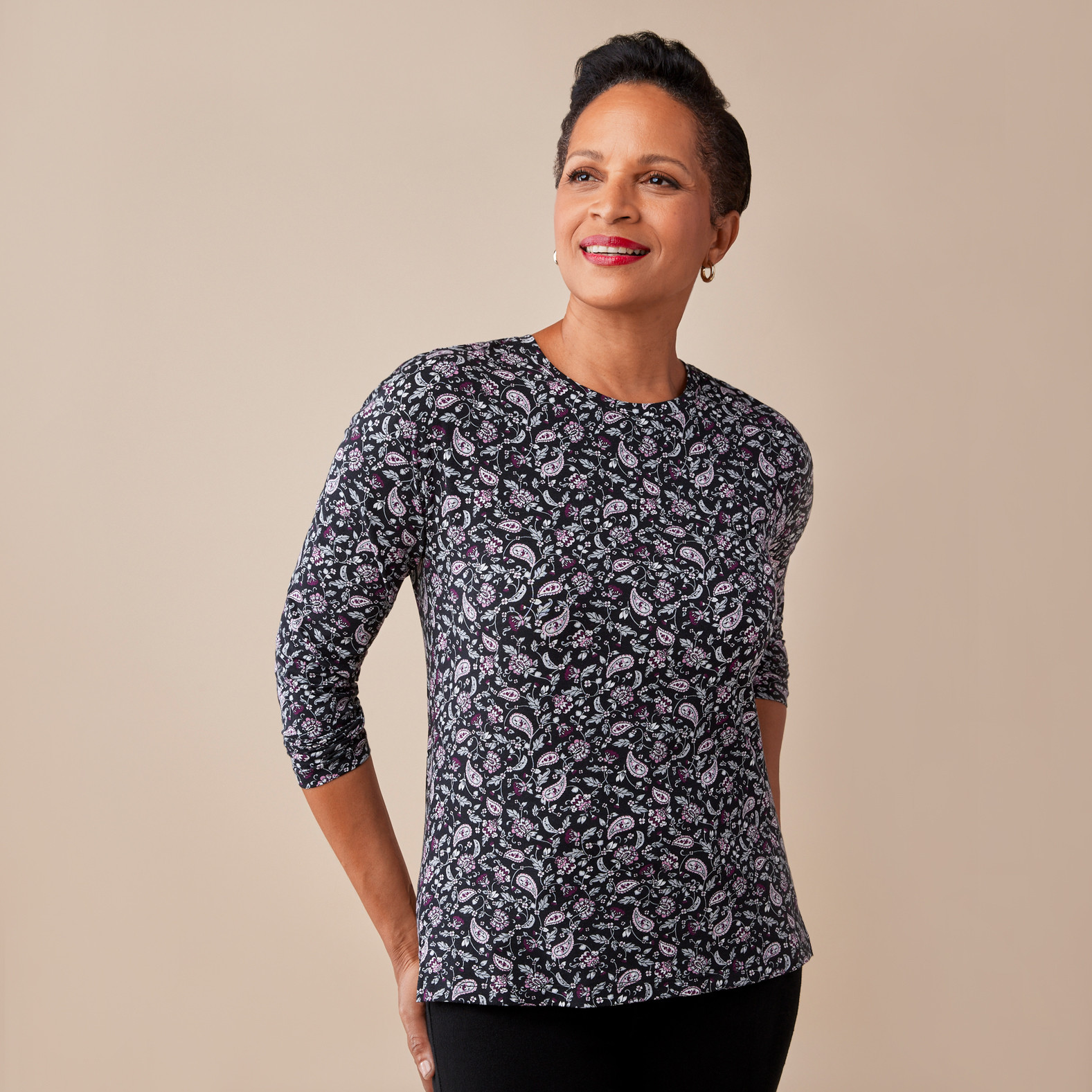 Patterned Comfort Fit Tee Half Body