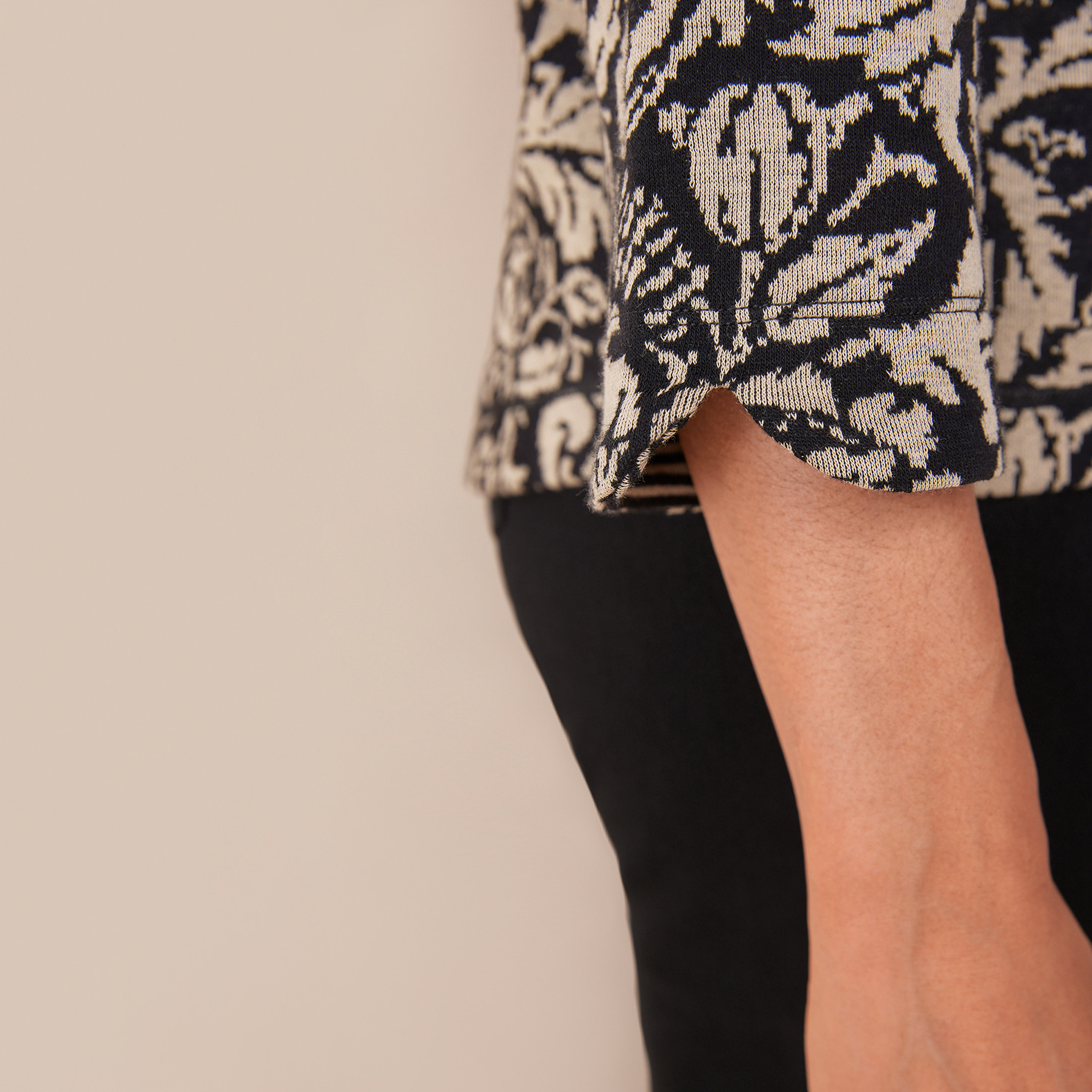 Petite - Floral Jacquard Sweater Close Up Sleeve