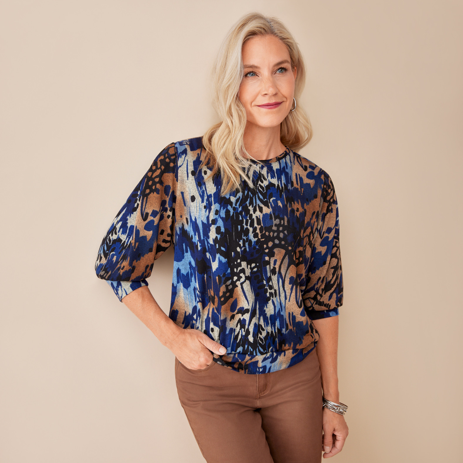 3/4 Sleeve Abstract Top