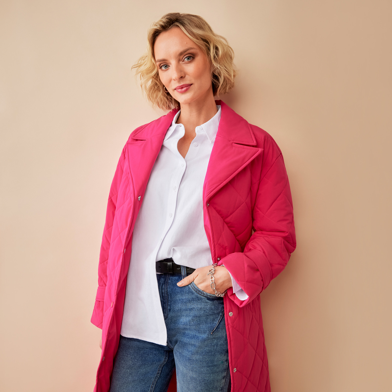 Long Diamond Quilt Jacket Half Body