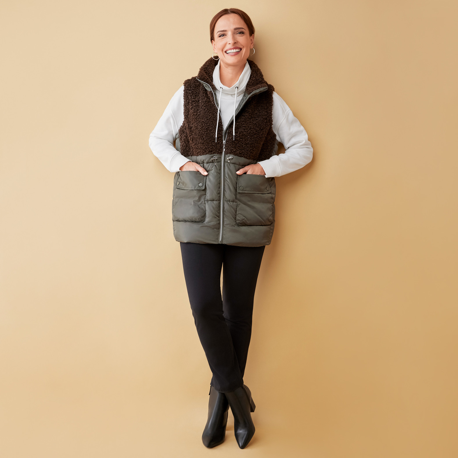 Women's Utility Style Sherpa Vest Full Body Zipped