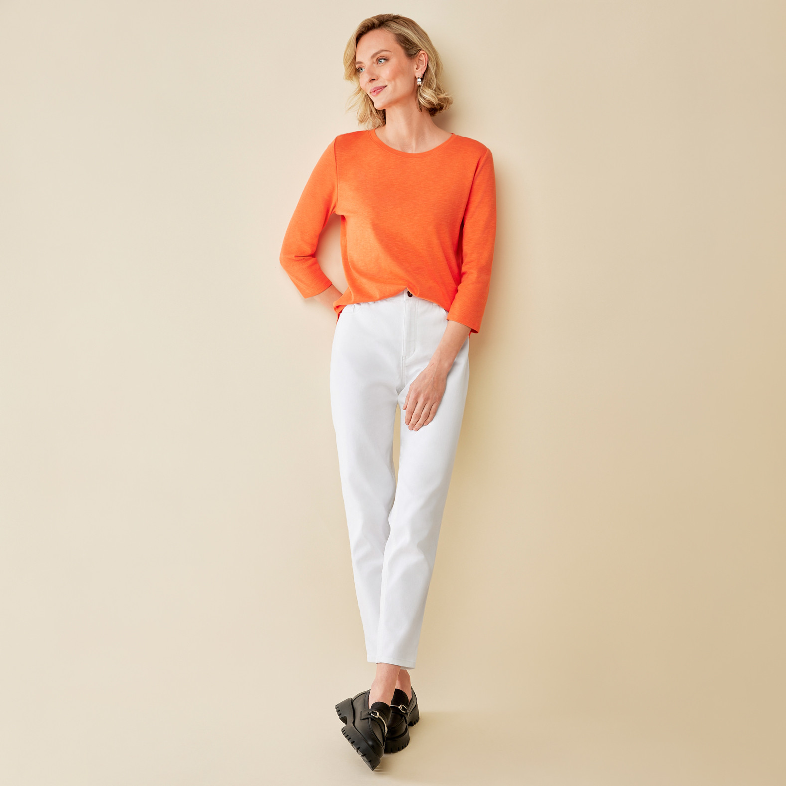 Crewneck Slub Knit Cotton Tee Full Body