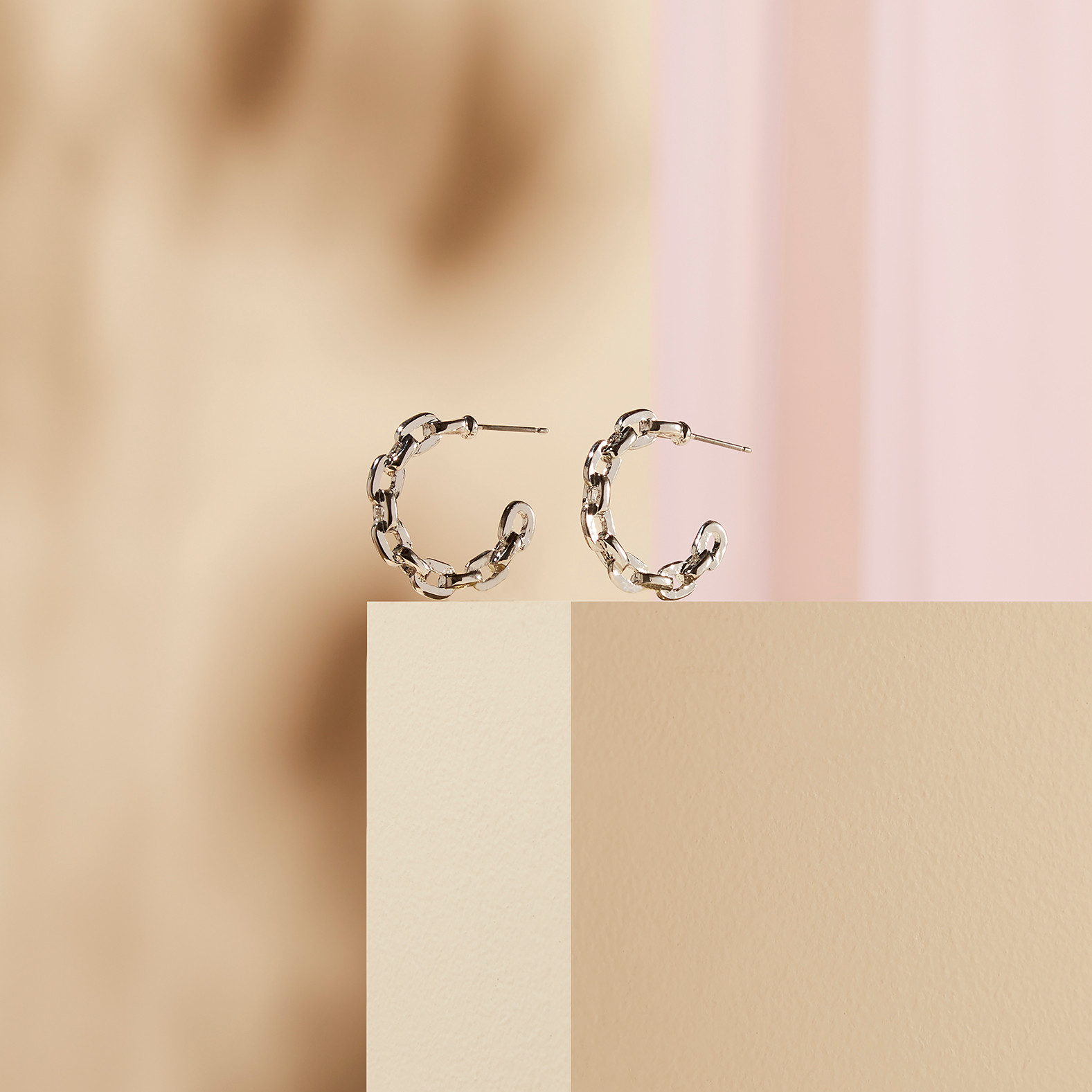 Circle Link Hoop Earrings