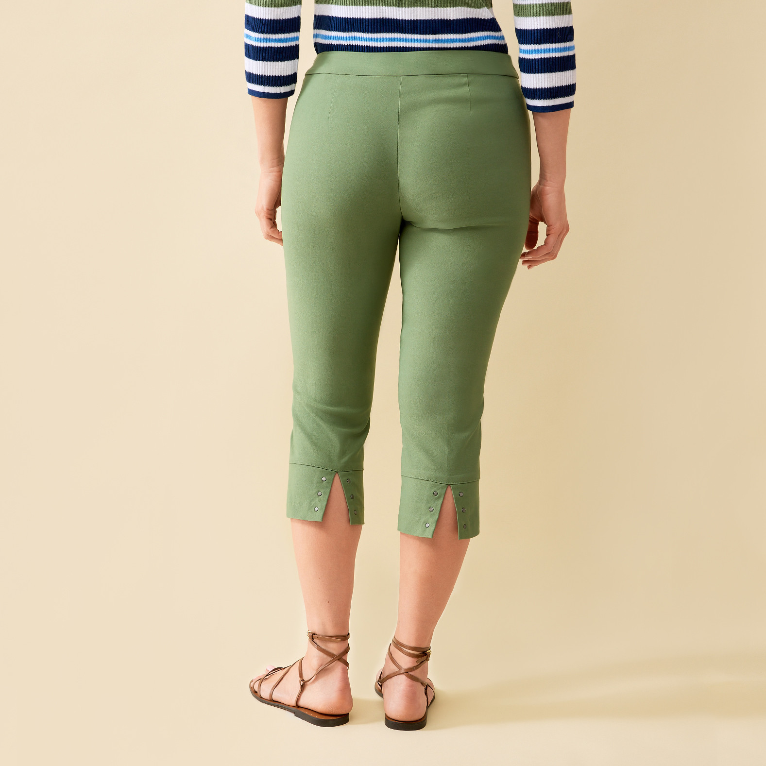 Petite - Comfort Crop Pant with Leg Detail - Amazon Green