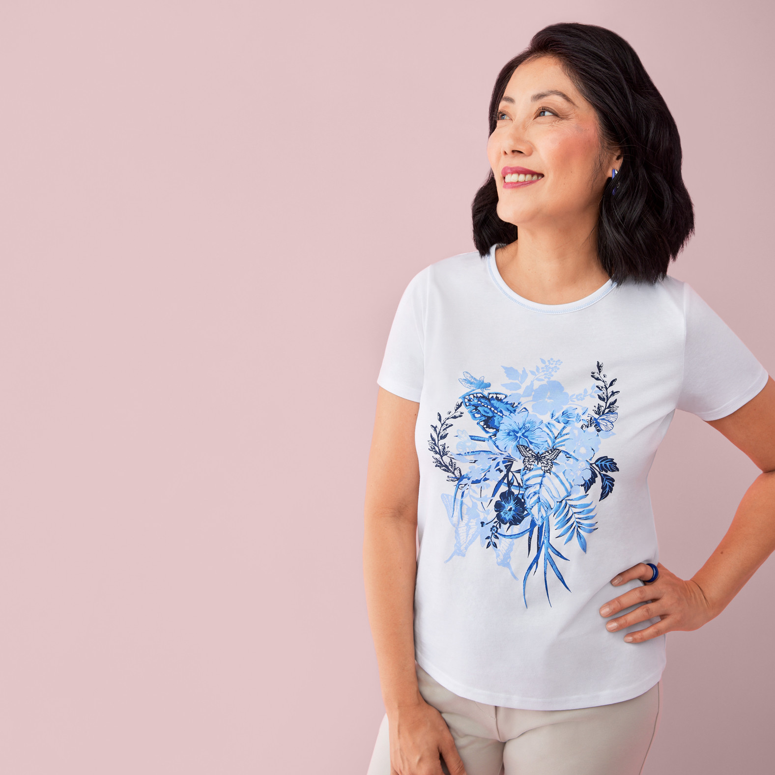 Petite - White Graphic Tee